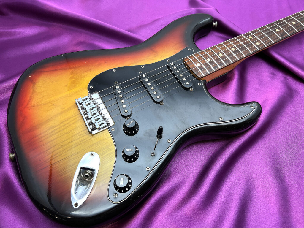 山口県山口市より、Fender Stratocaster 1978 HARDTAIL ストラト